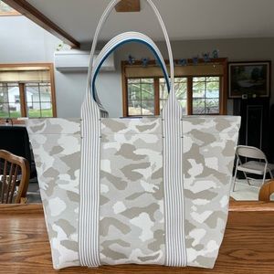 Rothy’s Essential Tote in Khaki Cami